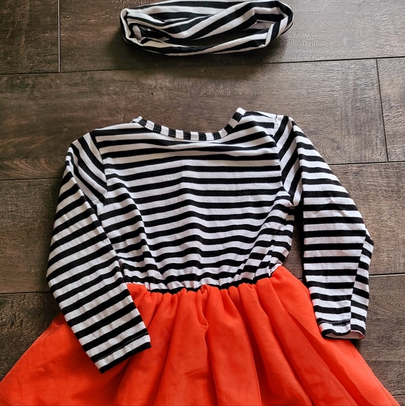 Fall Pumpkin patch Outfit - Picture 2 of 3